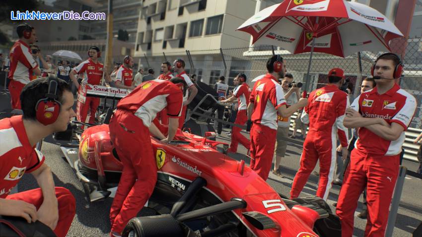 Hình ảnh trong game F1 2015 (screenshot)