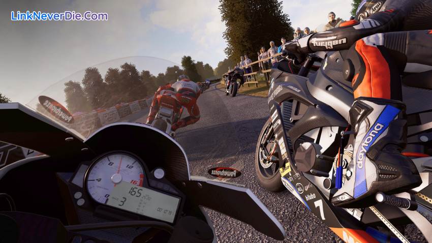 Hình ảnh trong game TT Isle of Man (screenshot)