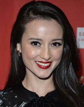 Diễn viên Julie Estelle