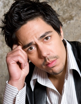 Zak Santiago