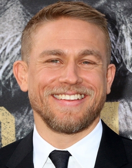 Diễn viên Charlie Hunnam