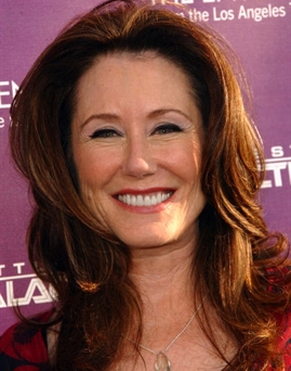 Mary McDonnell