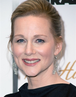 Diễn viên Laura Linney