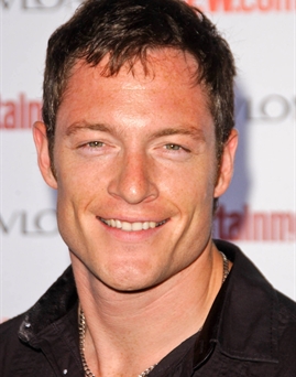 Diễn viên Tahmoh Penikett