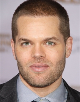 Diễn viên Wes Chatham