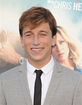 Diễn viên Skyler Gisondo