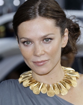 Anna Friel