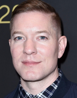 Diễn viên Joseph Sikora