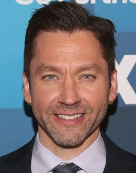 Diễn viên Michael Weston