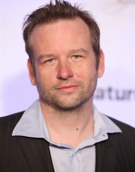 Dallas Roberts