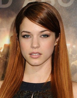 Diễn viên Alexis Knapp