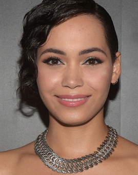 Diễn viên Madeleine Mantock