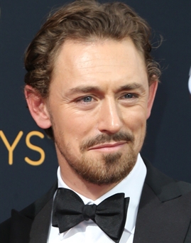 Diễn viên JJ Feild