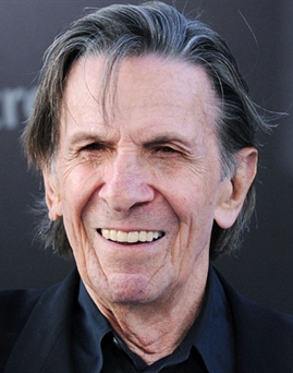 Đạo diễn Leonard Nimoy