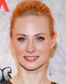 Diễn viên Deborah Ann Woll