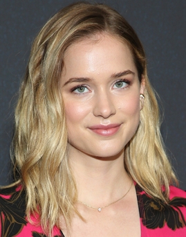 Elizabeth Lail