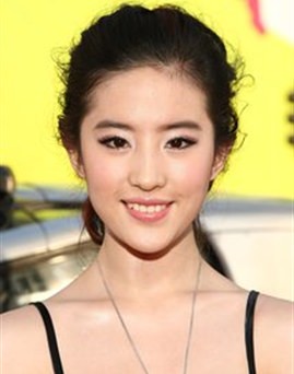 Diễn viên Yifei Liu