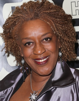 Diễn viên CCH Pounder