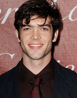 Diễn viên Ethan Peck